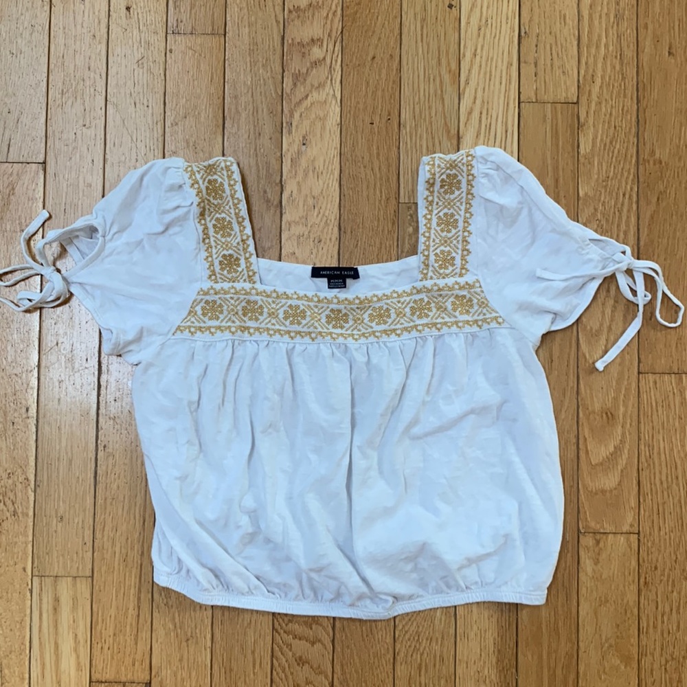 American Eagle Puff Sleeve Top